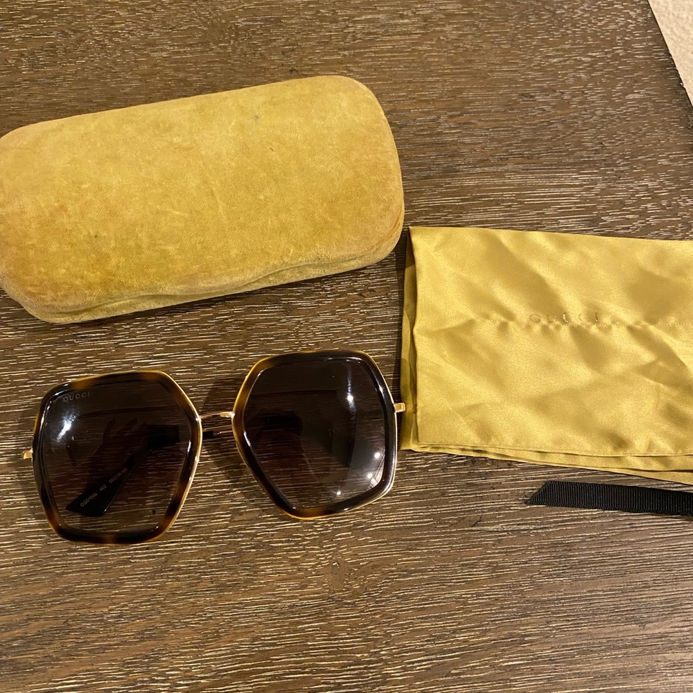 Gucci sunglasses oversized